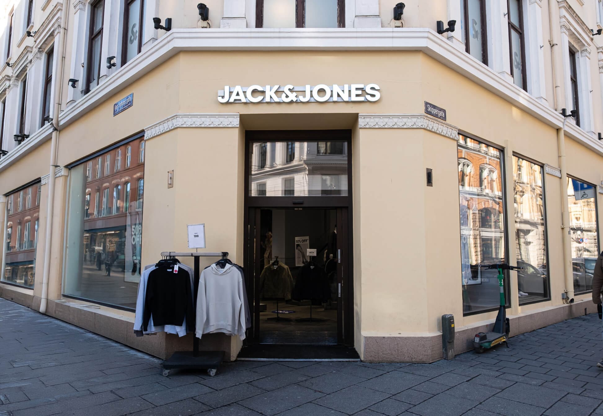 Jack & Jones